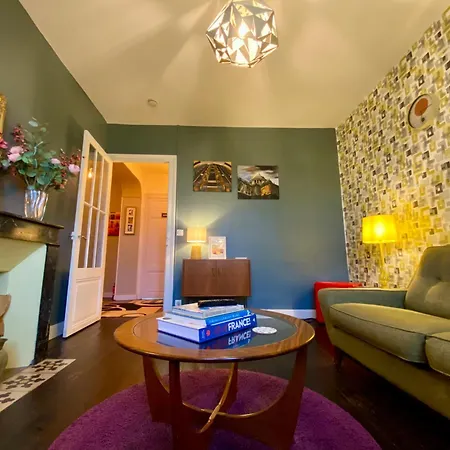 Maison Belmont Bed & Breakfast *